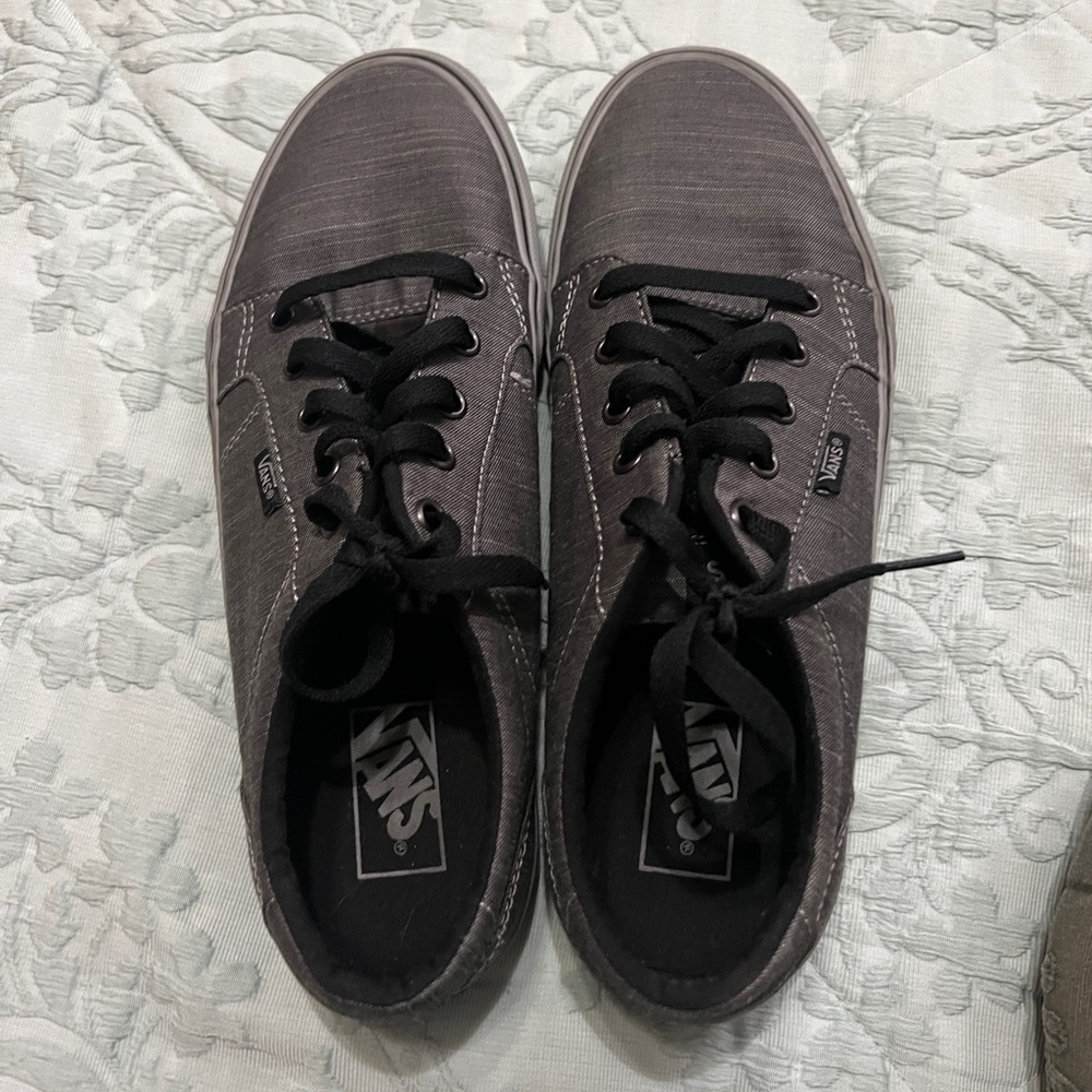Men’s Vans, size 9.5